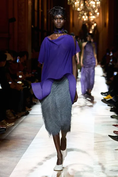 Look 46